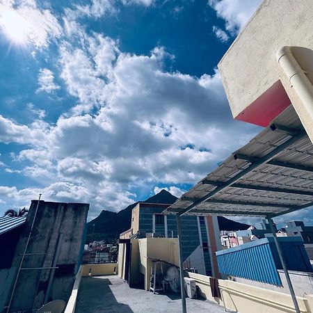 Dss Home Stay Just 500 Meter Girivalam Road Tiruvannāmalai Esterno foto