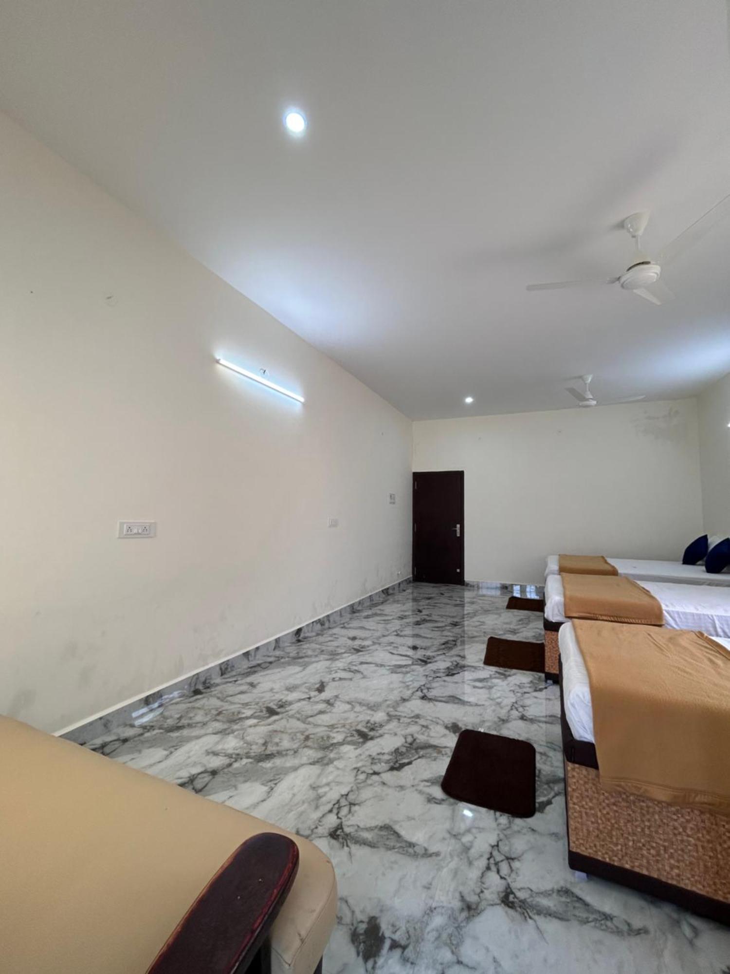 Dss Home Stay Just 500 Meter Girivalam Road Tiruvannāmalai Esterno foto